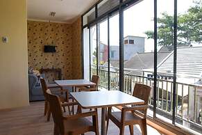 RedDoorz near Terminal A Adisucipto Airport