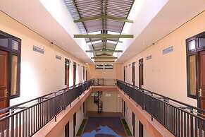 RedDoorz near Terminal A Adisucipto Airport