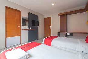 RedDoorz Plus @ Dago Pojok 3