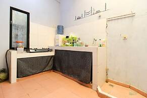 RedDoorz near Graha Saba UGM