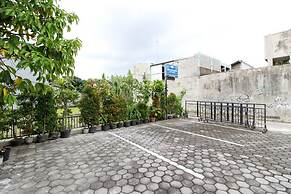 Reddoorz near Rumah Sakit Condong Catur