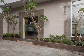 RedDoorz Premium @ Jalan Cengkeh