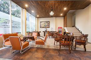 RedDoorz Premium @ Jalan Cengkeh