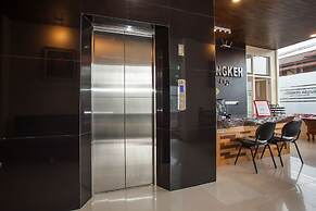 RedDoorz Premium @ Jalan Cengkeh