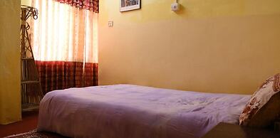 Anmol Guest House