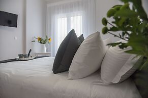 Living near Acropolis by Sylvia Staikou