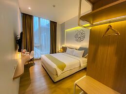 Facade Hotel by Azana