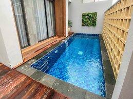 Facade Hotel by Azana