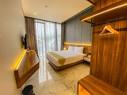 Facade Hotel by Azana