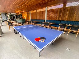 Facade Hotel by Azana