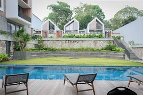 Facade Hotel by Azana