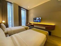 Facade Hotel by Azana