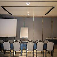 Facade Hotel by Azana