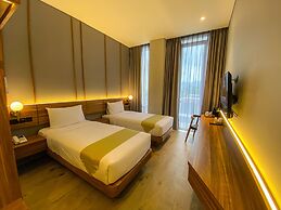 Facade Hotel by Azana