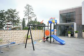 Facade Hotel by Azana