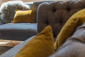 JOIVY 5-star Luxurious George Street Apartment