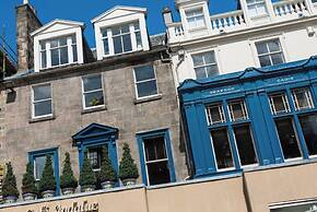 JOIVY 5-star Luxurious George Street Apartment