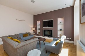 JOIVY 5-star Luxurious George Street Apartment