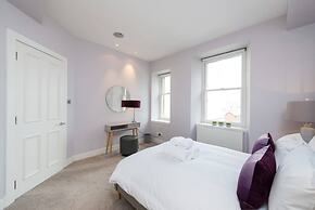 JOIVY 5-star Luxurious George Street Apartment