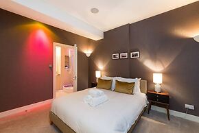 JOIVY 5-star Luxurious George Street Apartment