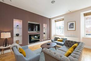 JOIVY 5-star Luxurious George Street Apartment