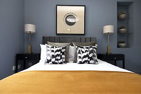 JOIVY 5-star Luxurious George Street Apartment