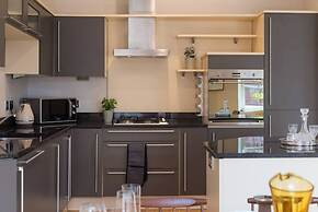 JOIVY 5-star Luxurious George Street Apartment