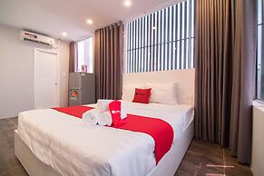 RedDoorz Plus near Tan Dinh Market 2