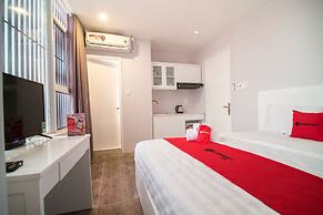 RedDoorz Plus near Tan Dinh Market 2