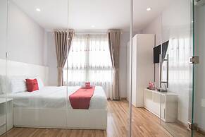 RedDoorz Plus near Tan Dinh Market 2