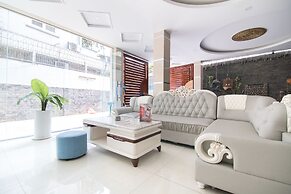 RedDoorz Plus near Tan Dinh Market 2