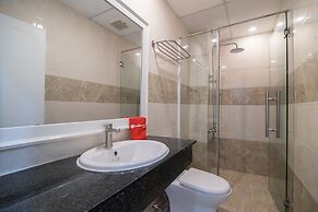 RedDoorz Plus near Tan Dinh Market 2