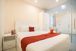 RedDoorz Plus near Tan Dinh Market 2