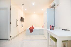 RedDoorz Plus near Tan Dinh Market 2