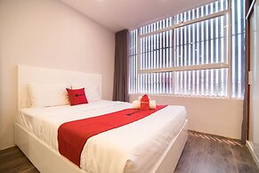 RedDoorz Plus near Tan Dinh Market 2