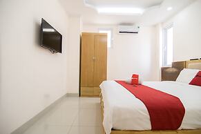 RedDoorz Plus @ Tran Hung Dao Street 2