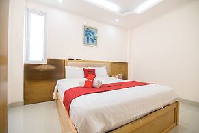 RedDoorz Plus @ Tran Hung Dao Street 2