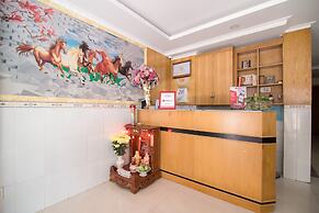 RedDoorz Plus @ Tran Hung Dao Street 2