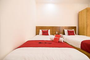 RedDoorz Plus @ Tran Hung Dao Street 2