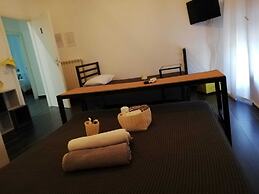 Bed and breakfast Style