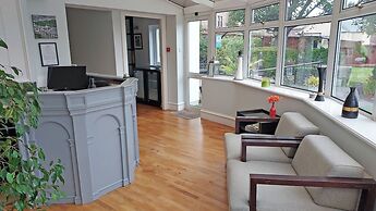 The Glenerne Guest House