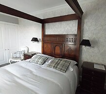 The Glenerne Guest House
