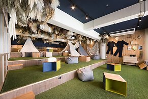 Theater Zzz - Hostel