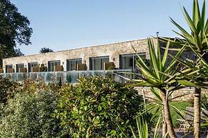 Canada Lodge and Lake