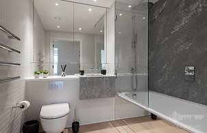 Platinum Apartment next to O2 Arena