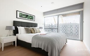 Platinum Apartment next to O2 Arena