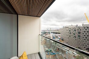 Platinum Apartment next to O2 Arena