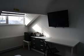 Hotel 33