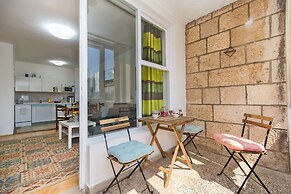 Mellow Yellow Dubrovnik