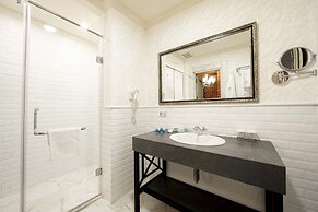 Sapphire Bayil Hotel